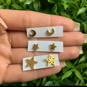 Earrings stainless steel , doesn’t get dark !!